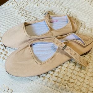 Ur an Outfitters cotton mary janes